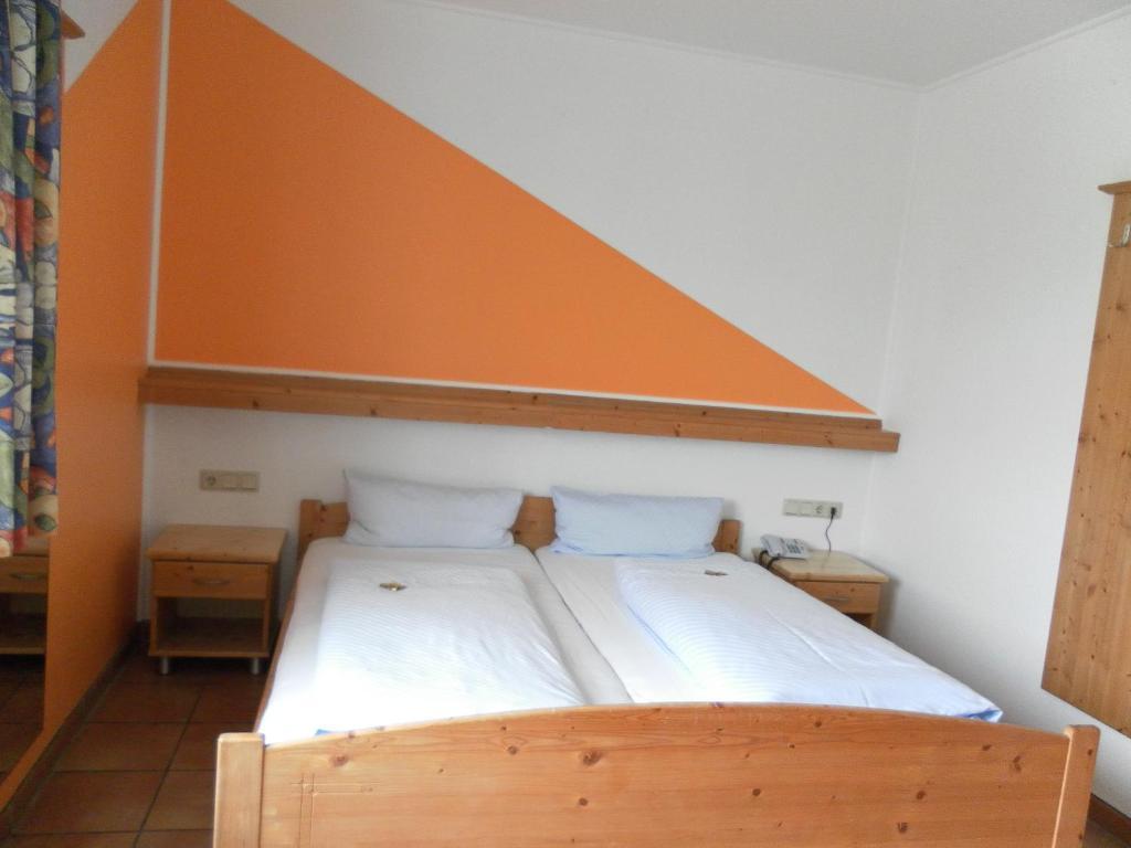 Landgasthof Asum Dasing Pokoj fotografie